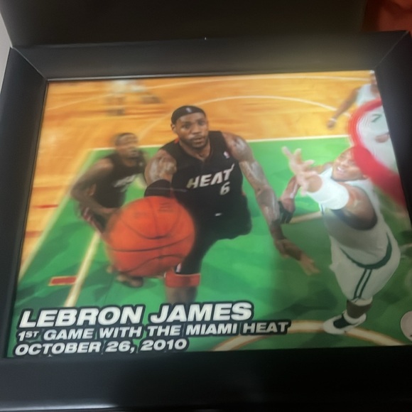 Lebron James 1st game Miami Heat - Picture 6 of 10